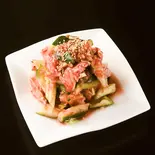 鶏と胡瓜の梅肉ソース合え（中華料理上海亭蕨店）