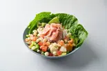 完熟マンゴーと生ハムフレッシュモッツァレラクイーンサラダ/Salad with Ripe Mango, Prosciutto and Mozzarella(キングタコライスTOKYO and ヘルシーサラダ 錦糸町店/KINGUTAKORAISUTOKYO)