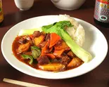 牛肉かけ丼 Beef Rice Bowl（中華料理 安安酒楼）
