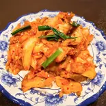 豚バラとキムチの炒め（中華料理 無限鴨）