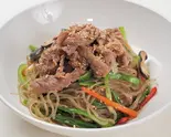 大人気！牛肉チャプチェ（韓国料理 自起屋）