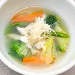 野菜と鶏ササミのジンジャースープ レギュラーサイズ Vegetable ＆ Chicken Tender Ginger Soup Regular size（BONDI COFFEE SANDWICES KOMAZAWA）
