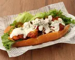 とろ~りチーズのヤンニョムチキンドッグ Yangnyeom Fried Chicken with Melty Cheese Hot Dog(韓国クリスピーチキン&HOTドッグ チキンモッコパ 巣鴨北口駅前店)