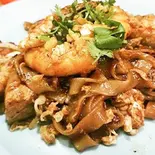 チャークイテオ(太麺ビーフン炒め) fried thick rice noodle（マレーシア屋台料理 ちりばり 五反田本店）