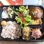 11種類の手作りランチボックス（Cafe Freedom）