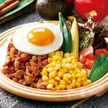 スイートコーンのガパオ飯【深夜】（ガパオライスとタコライス専門店 土佐堀 パーラーアレハンドラ）