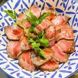 黒毛和牛のタタキ丼(イル・デ・パン)