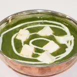 ほうれん草じゃがいもパニール/Sag Potato Paneer/पालक आलु पनीर करी（本場の味インド料理ガネーシャ/Authentic taste Indian food Ganesha）