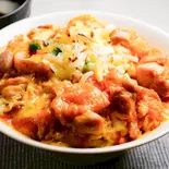 チーズの親子丼(鶏 80g)とお吸い物 Cheese Oyako-don (80g chicken) and soup（【出汁の親子丼】鶏ヶ屋(TORIGAYA)～南阿佐ヶ谷店～）