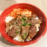 牛ハラミ丼（炭火焼肉和草加松原店）