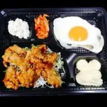 うま辛チキン弁当（めちゃうま！からあげ！太陽と大地）