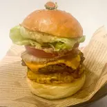 Wレアチーズバーガー（Burger＆Bar Rare）