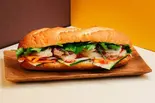 ヌックマム漬け豚肉バインミー Pork Marinated in Nuoc Mam Sauce Banh Mi（バインミーシンチャオ 亀有店）