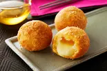チーズボール 3個（タッカンマリ 닭한마리 TORIMARU 上戸田4丁目店）