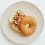 アボハムベーグル（YOGI GREEK ＆ ACAI 名古屋大須店）