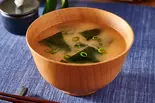 味噌汁（豚でもない角煮丼 豊豚 HOUTON 堀切5丁目店）