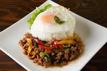 70. ガパオライス（タイ国料理マニータイ）