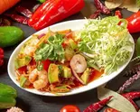 アボカドスパイシーサラダ Yam avokado（ダンネバード）