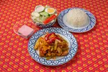ソフトプーパッポンカレーセット(タイ米・野菜サラダ・デザート付き)(タイ王国レストランルンルアン タイ菓子処)