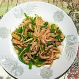 豚肉とピーマン炒め（佳燕）