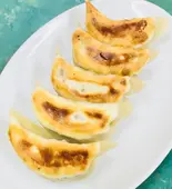 手作り焼き餃子(中華料理 三喜)