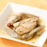 手羽中とごぼうのコンフィ(大盛り無料絶品パスタ豊秀ワンコインバルシンプル)