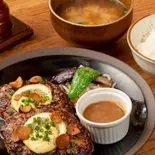 ◆ガーリックダブルハンバーグ弁当(味噌汁付き)|Double Garlic Hamburg Steak Bento Box(with Miso Soup)（山本のハンバーグ 六本松店）