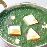 ほうれん草パニールカレー/Spinach Paneer Curry（インドアジアンダイニングバー＆レストラン サビナ）