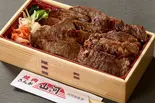 【大盛り】焼肉山河の定番弁当(2種盛り) Large Yakiniku Bento（東京精肉卸問屋 焼肉山河 大森店）