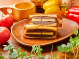 餡バターホットサンド Bean paste butter hot sandwich（ホットサンドとサンドイッチのお店 サンドウィッチマン）