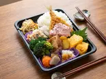 アマゾナキッチンスペシャル日替わり弁当（だしまきたまごとおばんざい アマゾナキッチン）