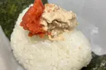 ツナ明太子「ダブルの具材」（「おむすび おにぎり」シイナノゴハン (肉巻きおむすび 豚汁 生姜焼き ハンバーグ)）