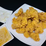 柚子ニンニクチキンハーフ유자마늘맛치킨(大根ピクルス付き)（焼肉韓国料理 東大門）