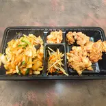 豚キムチ炒め+鳥唐揚げ（町中華宝楽）