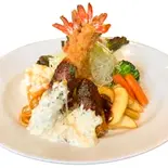 特大エビフライプレートご飯 大盛（いずみカリー桜塚本店）