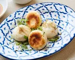 焼き小籠包 Grilled Soupy Meat Dumplings（千客万来白馬）
