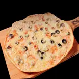 アンチョビとオリーブピザ Anchovies and Olives Pizza(オリエンタルテーブル)
