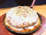 チーズミックスモダン焼き（鉄板お好み焼き処 黒。）