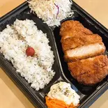 低温熟成豚ロースカツ弁当 小ライス (豚ロースカツ160g)（とんかつ来家）