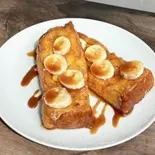 【贅沢な味わい】キャラメルバナナフレンチトースト Caramel ＆ Banana French Toast（10°CAFE 高田馬場店）