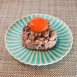 和牛しぐれ卵黄（mitoho onigiri kitchen）