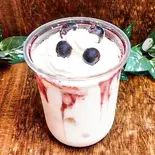 ホイップクリームたっぷりブルーベリーラッシー(鳴尾の穴場 もったりアサイーボウル たこ松 鳴尾駅前店)