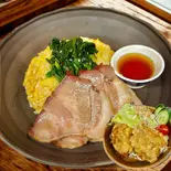 黄金弁当(からあげ2個入)（かつもり）