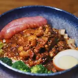 特製ルーローハン+台湾ソーセージ Braised Rice with Pork and Soy Sauce+taiwan sausage(ルーローハン 専門店 lur rou fan Pork Rice 豚肉庵 butaniku an 北千住店)