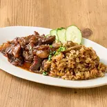 牛すじ煮込みと牛飯 Stewed Beef Tendon over Beaf Rice（旨味！牛飯カオマンガイ KHAO MAN GOOD 糀谷）