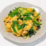ニラ玉子丼（福满楼）
