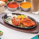 タンドリーチキン2P Tandoori Chicken (2 Pieces)（ニューリトルインディア庄内店）