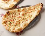 ガーリックナン Garlic Naan（くまさん）