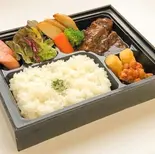 山城牛の赤ワイン煮込み弁当（SALON AKARI）