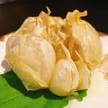 にんにくの丸揚げ(地鶏食堂じん.日赤通り)
